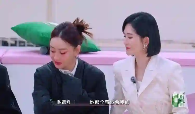 被叶童拒绝，遭侯佩岑嫌弃，陈德容为何还是很自信？