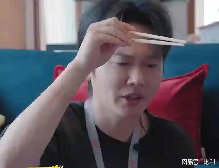 阿娇一个人独居北京3居室，自称比香港要便宜，44岁仍想怀孕生子