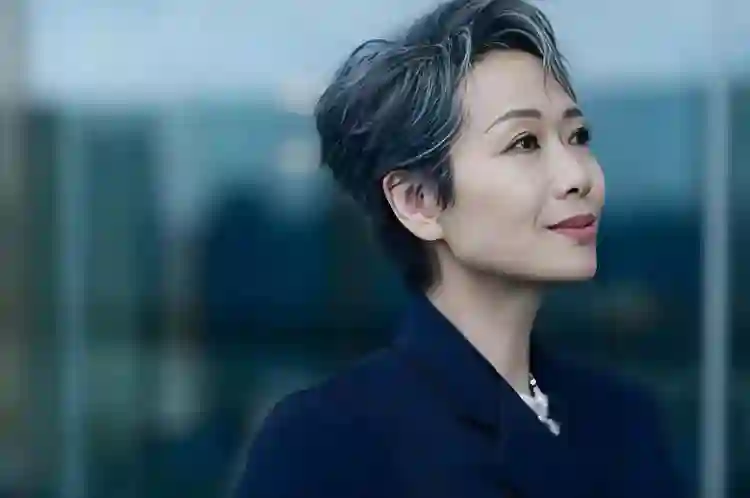 叶童：偏要勉强的“敏敏郡主”，62岁正是爱闯的年纪
