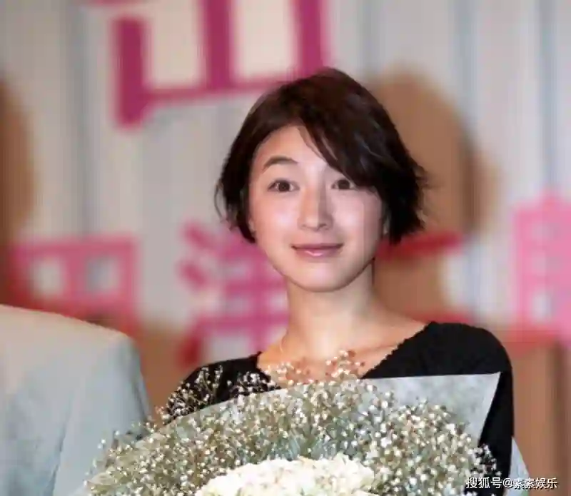 广末凉子拘留所惨况曝光：一周只能洗1次澡，每天安排3小时劳务