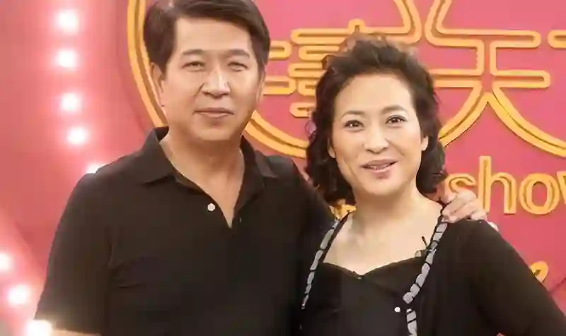 演员许娣：长相端庄秀丽，与丈夫恩爱43载，儿子儿媳都是圈内人