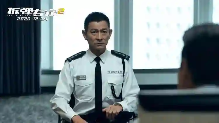断崖式衰老！刘德华像老头，成龙老态尽显，这些明星怎么成这样了
