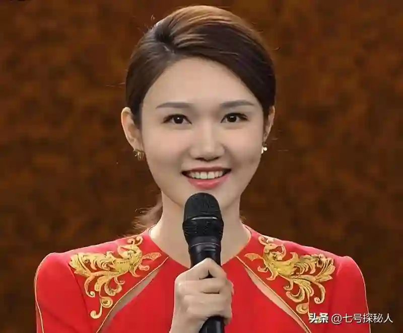 至今未嫁的4位央视女主持，个个情史干净，最大52岁最小35岁
