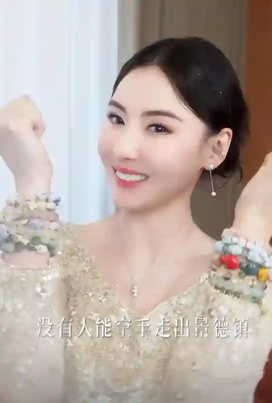 离婚后不提谢霆锋，输给王菲，张柏芝才发现原来他们不是一类人