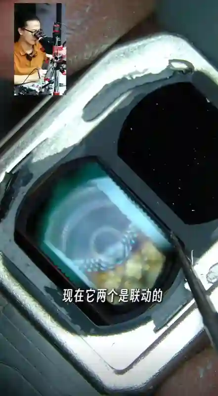 华为Pura 80 Ultra全网首发拆解！一镜双长焦做成了艺术品