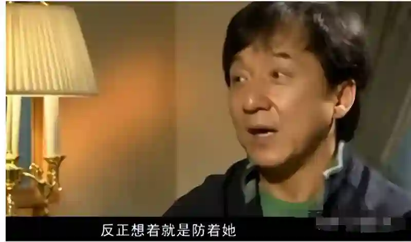 都说吴绮莉人生失败，自己糟糕，女儿也糟糕，可林凤娇也好不到哪