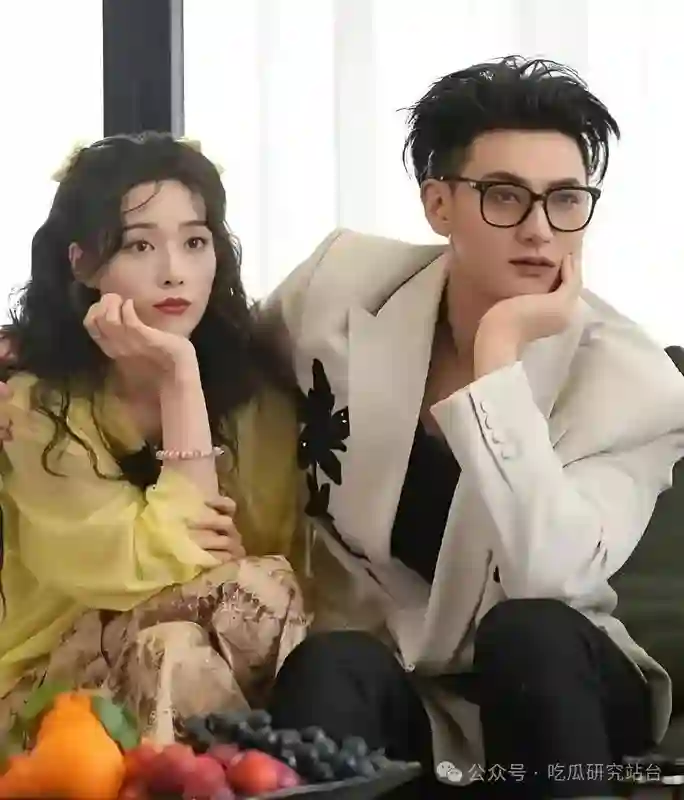 黄子韬分享陪徐艺洋试婚纱，这波狗粮我吃定了！