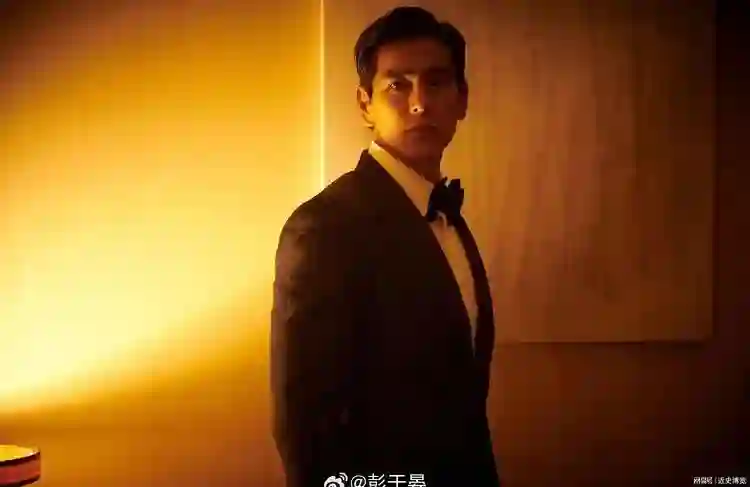 这场世纪大复合的传闻终是结束了，彭于晏出面澄清与蔡依林恋情！