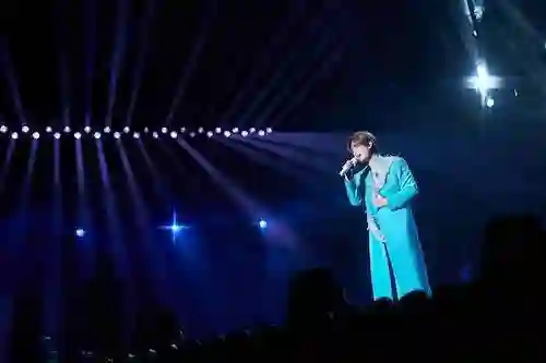 2025张远《白》巡回演唱会杭州站热烈圆满,一个人演绎一出《白蛇传》
