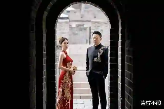 汪小菲夫妇婚礼曝光，排场问题引争议，婚纱照甜美动人