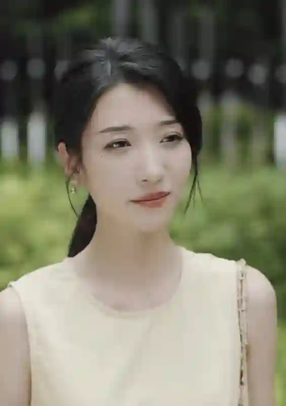 短剧女主们原名都叫啥？有的本名自带土气，难怪要改个高大上艺名
