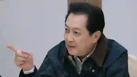 这一次，“看破又说破”的韩红，彻底撕下唐国强自以为豪的体面
