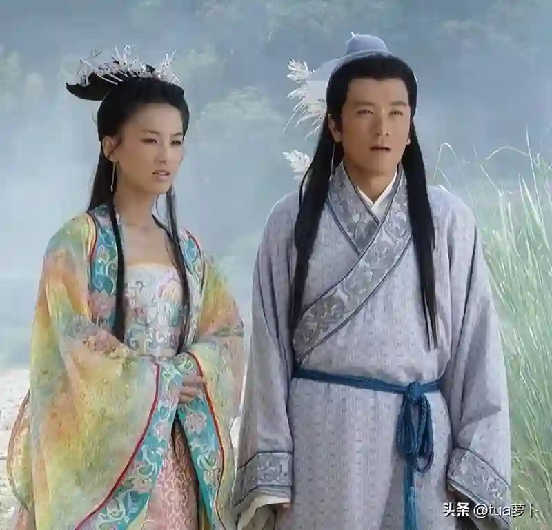 从商演到豪门婚变，黄圣依杨子“分居不离婚”，背后玄机何在？