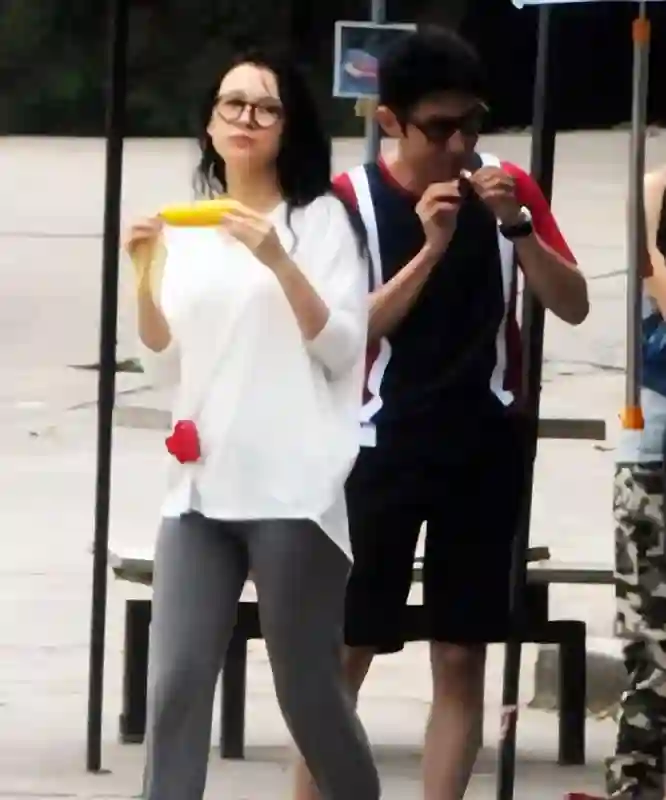 摊牌了，46岁章子怡突然官宣好消息，全网恭喜，终于等到这一天！