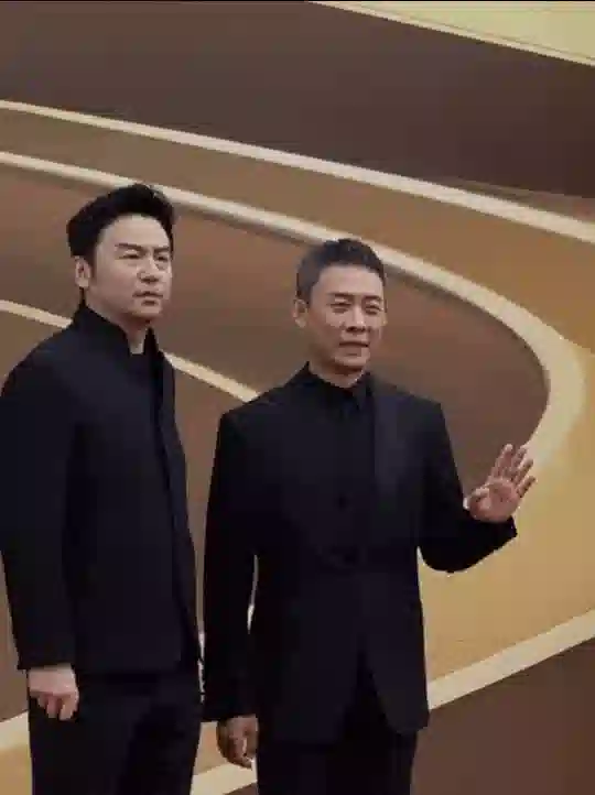 华表奖众明星生图太真实！集体浮肿馒化，状态不佳