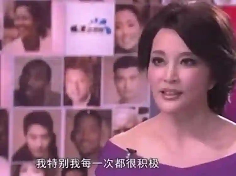 74岁刘晓庆否认偷漏税，被传百亿身家背后是无儿无女，养老钱被偷