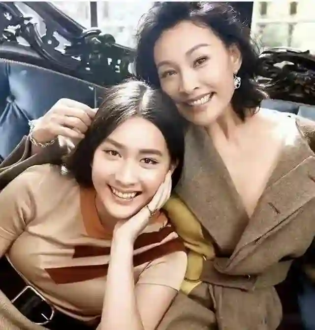 毕业即出道！陈冲宣布小女儿进军演艺界，网友：就在美国演别回国