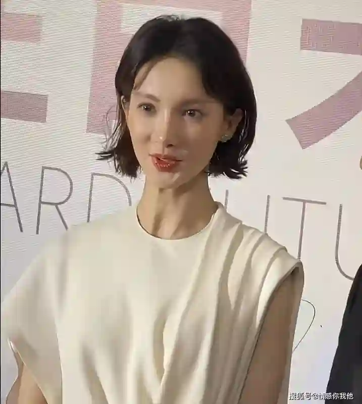 北影节晚宴上，林志玲被冷落，金晨被冷落，而c位表现令人震惊
