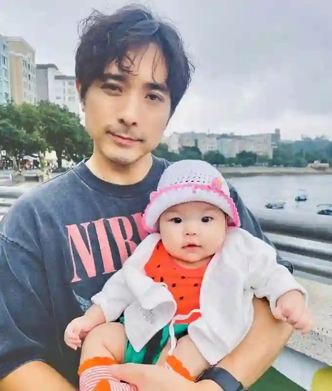 林子祥儿子晒近况！积极赚奶粉钱，去年升级当爸期待父女同台合作