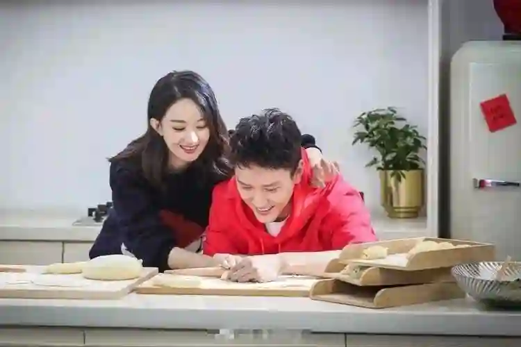 4年赚13亿，和冯绍峰离婚后的赵丽颖，为何不要儿子的抚养权？