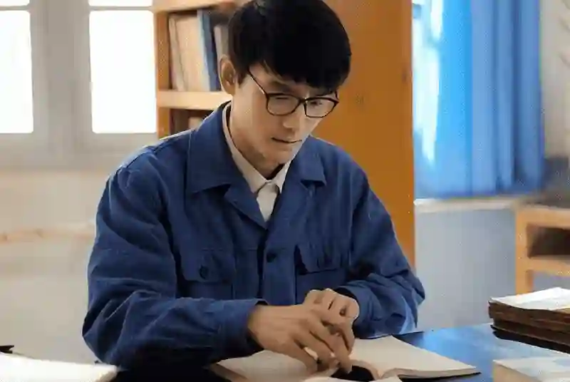 红不红不重要了，父亲逝去、至今未婚未育的王凯，给大家提了个醒