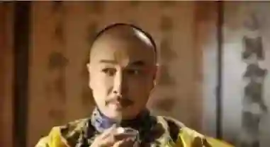 60岁港星刘松仁与23岁泰国空姐的真爱传奇：不惧变性传闻，30年恩爱如初