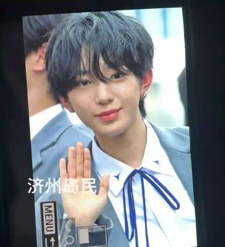 假的吧…哪有人长这样