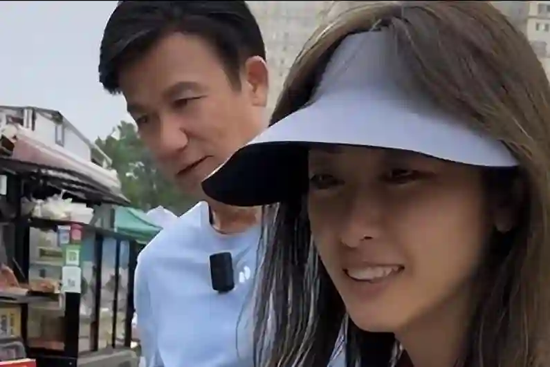 她是军艺校花，被大25岁张铁林抛弃后，为何又嫁给著名的“坏蛋”