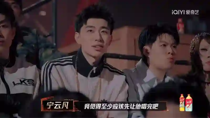 疯了吧…狂成这样不怕被查？