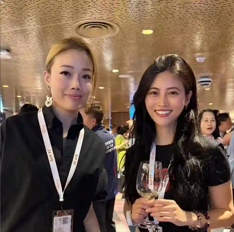 吴佳妮披露马景涛晕倒原因：谈新女友后健康每况愈下，拒见子女