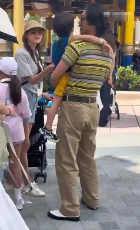 林志玲夫妇带娃出游，暴露了最真实的夫妻关系，家庭地位一目了然