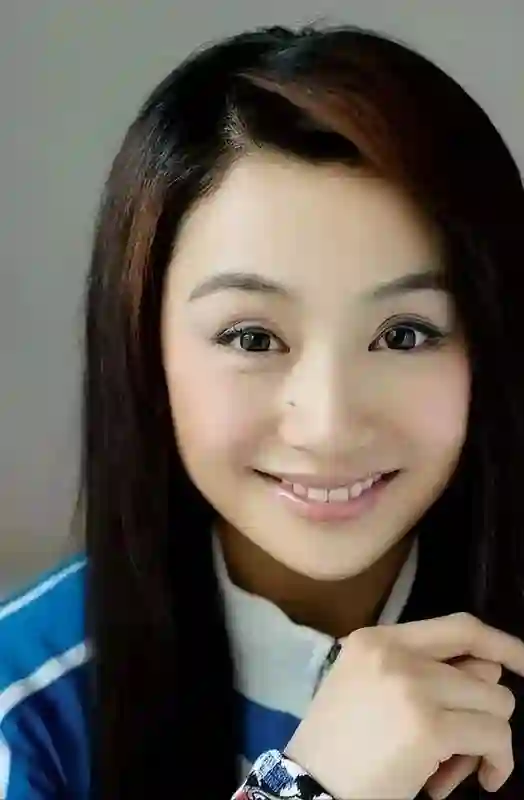 51岁曹颖患癌化疗刚结束，直播带货14个小时，害怕儿子失去妈妈
