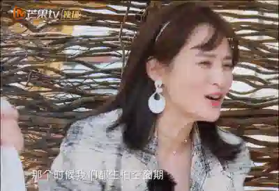 还记得蒋勤勤的两个儿子吗，迷你版陈建斌？