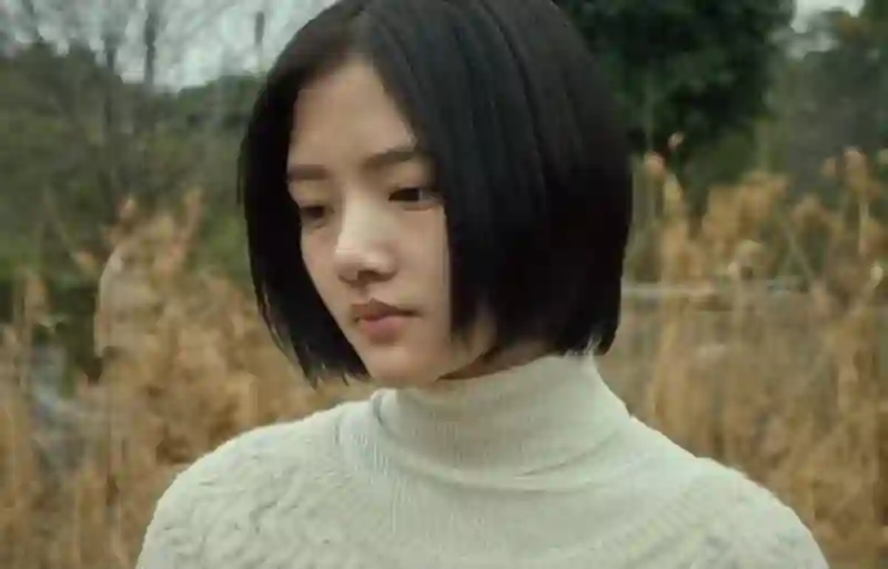 又胖又丑没演技，天天演美女却登顶流，她背后究竟有什么秘密？