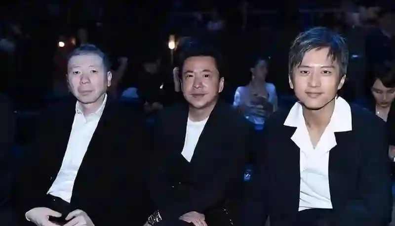 6对男星势同水火：王思聪汪小菲互怼，富二代恩怨深