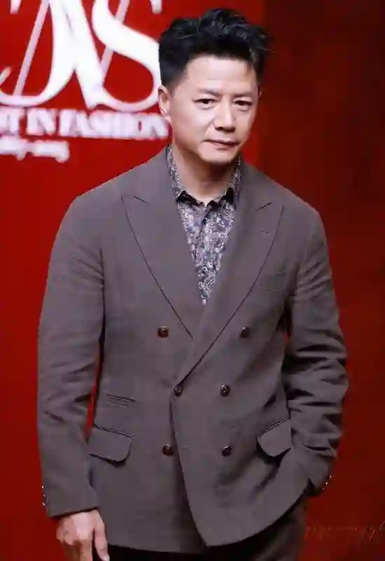 芭莎红毯镜头下的女星，真实堪比照妖镜，杨幂躲了，孙俪扛住了