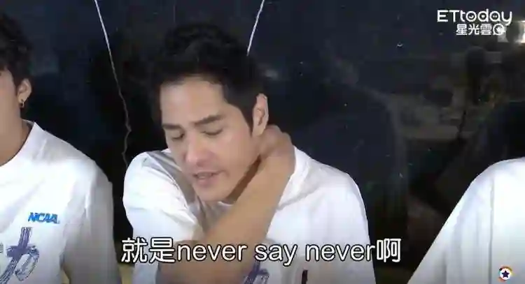 都把老婆逼得净身出户了，还拿复合炒作？！