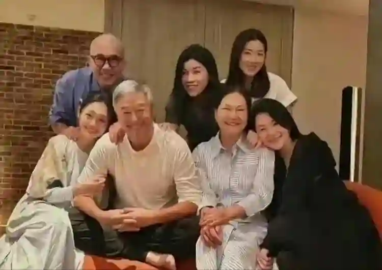 让黄春梅破防的从来不是钱，而是小S和具俊晔联手，给她上了一课