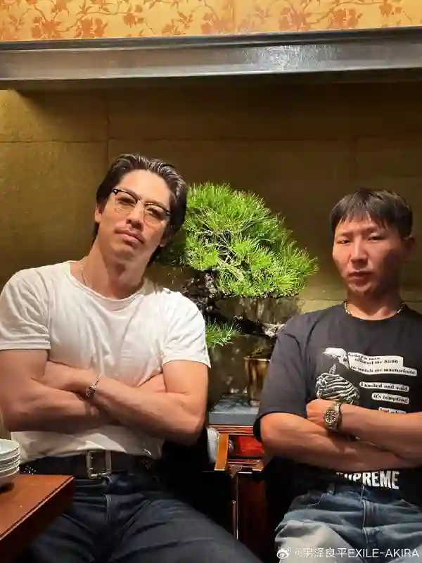 林志玲融入老公圈子,陪黑泽良平聚会,50岁仍似25岁少女