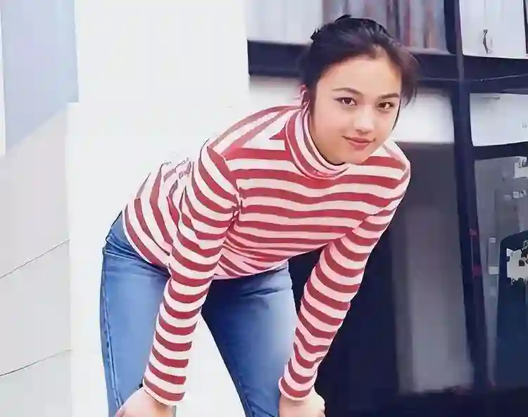 汤唯消失15年，45岁现状曝光:离开娱乐圈的日子，在乡下种菜养鸡