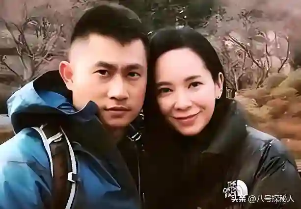 混血港姐下嫁农村“穷小伙”，“倒贴”丈夫3套房，如今怎样了