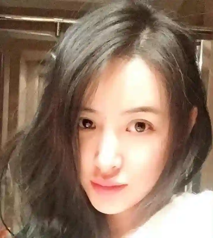 离婚两年，汪峰用求婚规格给宁静庆生，彻底撕碎章子怡最后的体面