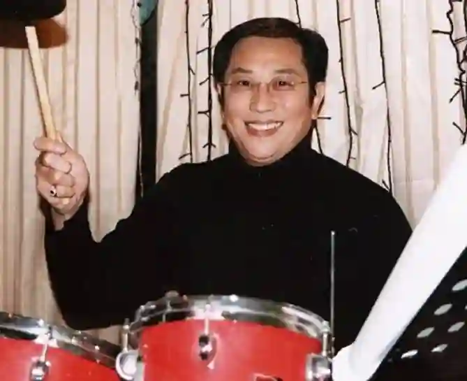 75 岁罗浩楷自曝患帕金森，坦言 “想死”！曾出演《鹿鼎记》等经典剧集