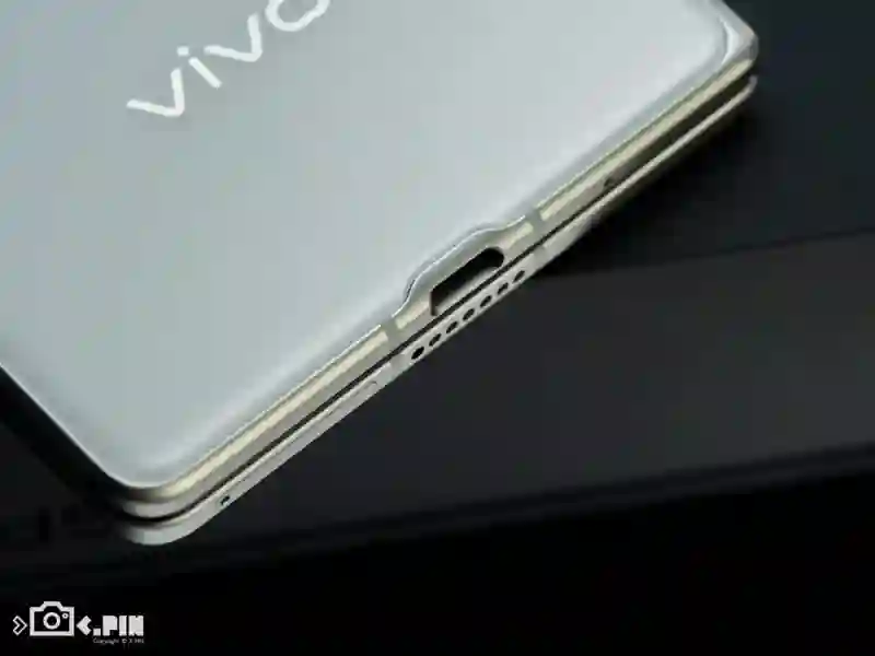 vivo刚出的这台折叠屏，我愿称它为“苹果最佳搭子”
