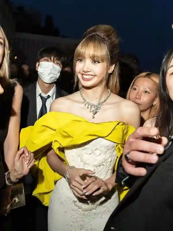 刘亦菲与Lisa，受邀同框出席奢牌活动！