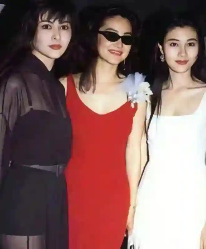 林青霞和10位女星的25张合照，看完了，才明白绝色与漂亮的差异