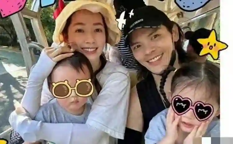 郭碧婷给儿子办三岁<em>生日</em>宴，向佐缺席，布置简陋，儿子正脸曝光