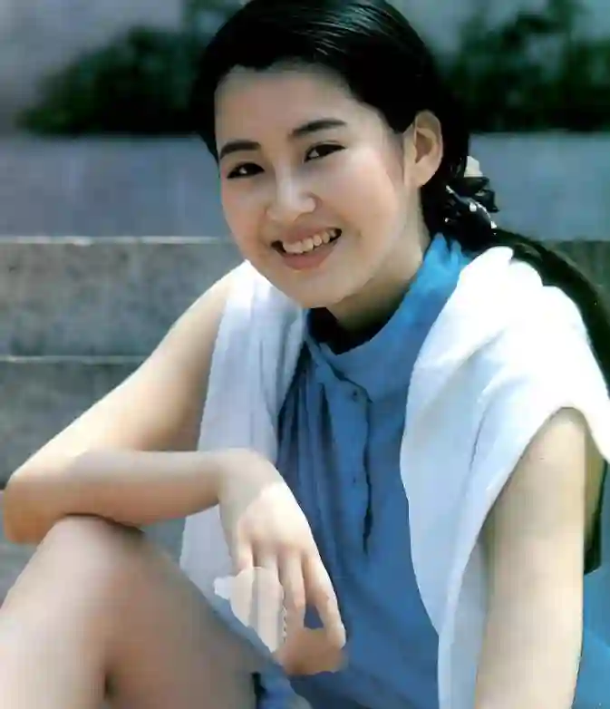 美貌与实力并存：许晴凭什么成为华语影坛的不老神话？