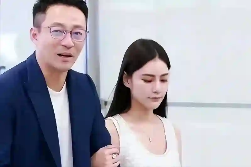 生日宴上“口吐芬芳”的汪小菲，却意外暴露了马筱梅的尴尬处境