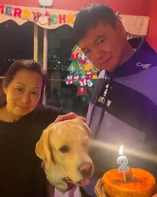 港星艾威妻子病逝，他为救妻花光全部积蓄，放弃生育助养28名儿童